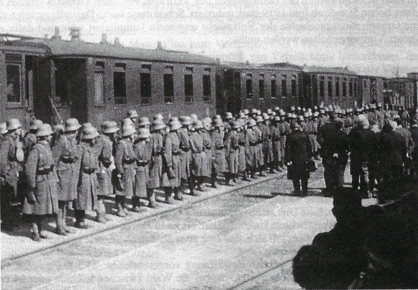 Alpenjäger-Regiment 7 im Bahntransport